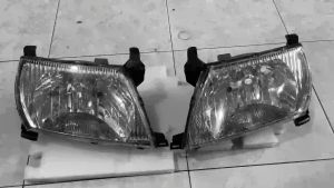 LAMPU DEPAN HEAD LAMP HEADLAMP LAMPU UTAMA TOYOTA KIJANG EFI KAPSUL 2002 2003 2004 ORIGINAL DMAC D-MAC D MAC KIRI / KANAN HARGA SATUAN