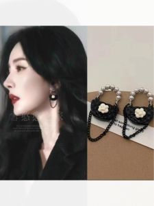 Black Flower Earrings Womens Fashion Jewelry Dangle Studs Earrings Autumn Winter New Design Yang Mi Style Korean Trend