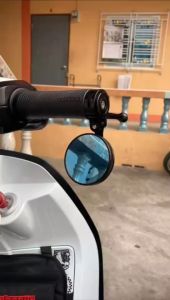 กระจกปลายแฮนด์ R - Mini สปอร์ต ดีไซน์สวย งาน CNC คุณภาพ แข็งแรงทนทาน พร้อมกระจกแบบตัดแสง มองชัด : Pocenti Scooter  กระจกขนาด 5 cm.  สำหรับ New Lambretta และ New Vespa ทุกรุ่น  เงื่อนไขการติดตั้ง  เส้นผ่านศูนย์กลางภายในของแฮนด์บาร์ 22 มม.   เส้นผ่านศูนย์กล