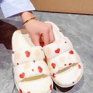 รองเท้าแตะ TKGirl [พร้อมส่งในไทย] รองเท้าแตะแฟชั่นทรงขนมปังนุ่มนิ่ม เป็นสีดำกัน เต็มคู่ สีสันสดใส และรองเท้าผญน้ำหนักเบาแมทช์ทุกการ คือดือไม่ไหว มีราคาถูกเหมาะสม สำหรับการสั่งอาหารและการเสริมสวมสีพื้นสกรีนลวยลาย