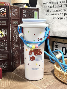 แก้วน้ำสแตนเลสทรงหลังคาเรียบสำหรับผู้หญิง แก้วดื่มด้วยท่อสำหรับการเดินทาง ขนาดใหญ่ ความจุสูง แก้วเย็น แก้วร้อน ดีไซน์เก๋ไก๋