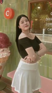 🌈SpinnyHouse🌈เสื้อครอปสั้นปาดไหล่ ผ้าเรย่อนยืดเยอะ 🐰ทรงลูกคุณหนู เรียบหรูน่ารัก สาวอวบใส่ได้จ้า รุ่น คัพเค้ก B-001-1-A