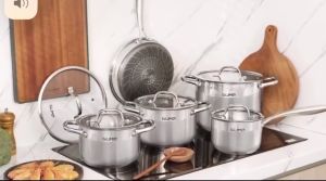 Bộ Nồi Chảo 5 Món GUME GMPPS-2201 Chất Liệu Inox Nắp Kính Với đáy 5 Lớp Phù Hợp Với Mọi Loại Bếp