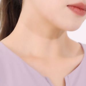 Baju V-Neck Olahraga Wanita: Desain Sporty & Nyaman