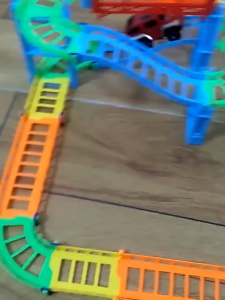 Mainan Anak Edukasi Track Mobil Electric Rel Rail Car Elektrik Jalur Bongkar Pasang DIY