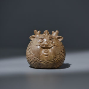 Natural Golden Silk Camphor Wood Carving Ornaments Old Material Golden Dragon Fish Handheld New Chinese Style High End Tea Pet