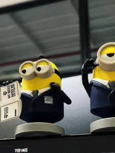 Đồ Trang Trí Bàn Làm Việc Màu Vàng Nhỏ Đồ Chơi Chữa Lành Cho Xe Hơi Trang Trí Không Gian Làm Việc Thiết Kế Dễ Thương