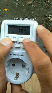 Stop Kontak Timer Digital Listrik Switch Automatis Kontrol Waktu Operasi Akurat Hemat Energi untuk Rumah & Industri