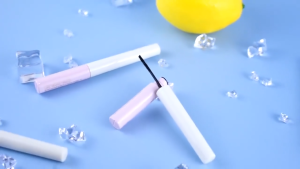 Bobeini Small Brush MascaraMaskaraWaterproof Sweatproof Curling