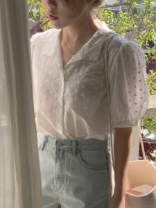 Chic Embroidered Lace Shirt Womens Summer Fashion Design Bubble Sleeve See-through Short Sleeve Top Korean Style Loose Fit