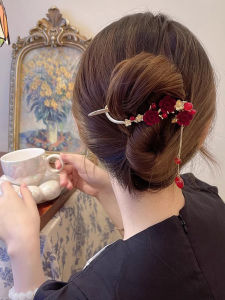 Traditional Chinese Plum Blossom Alloy Hairpin Hanfu Headwear Elegant Simple Style Flowing Tassel Hair Clip for Women