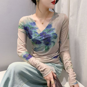 Áo phông in hình thanh lịch áo tay dài lưới nữ cổ chữ V mới yimei 2023