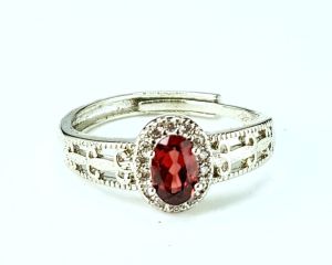 NATURAL  SIMPLE RED  GARNET  RINGS  ( HQ )