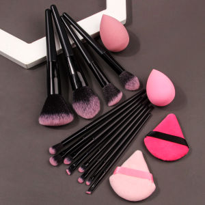 High-end makeup tools: 12 soft-bristled makeup brushes 2 water-drop sponge eggs and 2 double-sided triangular powder puffs