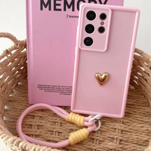 Silicone Soft Phone Case 3D Gold Heart Love Wrist Strap For Samsung Galaxy Ultra S26 Ultra S25 S23 S22 Plus S24 S21 FE A56 A36