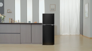 【NEW】CHiQ 5 cu.ft. two door Refrigerator - CTM05DB Black Direct Cool freezer energy saving fridge Adjustable Shelves Huge freezer Dual Temperature Zones Low Noise 10 Years compressor Warranty