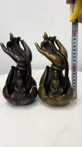 Xông trầm tay phật bằng đồng cao 20cm rộng 11cm