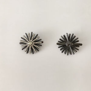 New Arrival Summer Sandal Buckle Flip-Flops Metal Shoe Repair Accessories Decorative Buckle Slippers Thumb Rhinestone Button Accessories