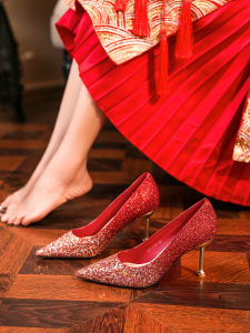 Red Chinese Style Wedding Shoes for Women Pointed Toe High Heels Two-Way Wear Crystal Gradient Design Bridal Shoe Fashionable