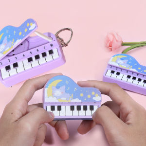 Mini Desktop Piano Keychain Cute Music Game Machine Colorful Bag Pendant Childrens Educational Toy Easter Gift