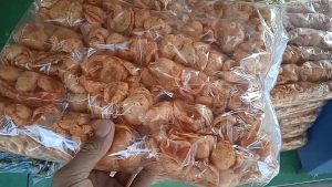 kerupuk gurih pedas per pack isi 20bks / snack / home induatri