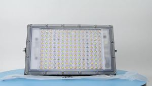 Full Spectrum 380-840nm Sunlight Growth Light IP65 LED 50W 100W 300W Plant Grow Light with EU US Plug for Indoor greenhouse