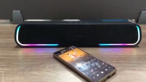 Speaker Bluetooth 5.0 Super Bass Speaker Aktif Subwoofer Sound bar RGB LED Light Computer TV Phone TF 360° Stereo Surround Wireless Bluetooth Speaker GS8 RGB Rhythm Light
