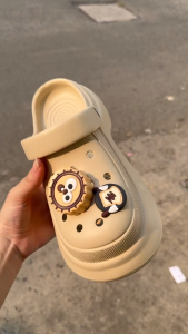 Dép Sục Cross Nữ đế cao 6phân gắn sticker siêu cute chất liệu EVA chống trơn trượt mã B699-1🎀💕