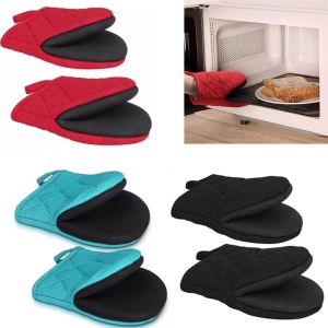 1 Pair Kitchen Oven Gloves High Heat Resistant Short Oven Mitts with Non-Slip Grip Surfaces and Hanging for BBQ Baking Cooking