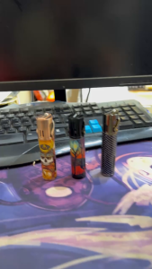 Bật Lửa Khò 1 Tia Honest BCZ853-1 Chính Hãng – Nhỏ Gọn Kim Loại Chống Gió Nắp Chống Bụi Nhìn Ga Chỉnh Lửa Dễ Có Hộp – Bật Lửa Cigar Tiện Dụng