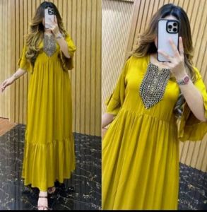 AMEERA DRESS-Dress Ameera lengan terompet bahan rayon polos-Gamis renda sultan viral terbaru