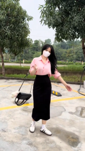 Chân Váy Công Sở Sẻ Sau Chất Tuyết Mưa Dày Mịn Vải Không Nhăn Xù Dáng Dài Chữ A Siêu Xinh HT099