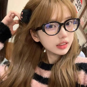 IVY Full Frame Sunglasses Internet Celebrity Posing Black White Nail Cats Eye Sunglasses