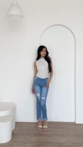 Celana Jeans Wanita Ripped - SYS Clothier