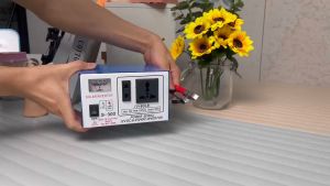 300W-500W Solar Inverter 12V DC TO 220VAC Household Inverter Power Supply With Charger Vehicle Inverter Solar Power Inverter