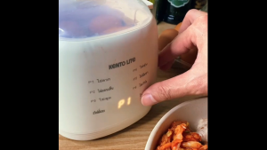 KENTO LITE เครื่องต้มไข่ไฟฟ้า เครื่องต้มไข่อัตโนมัติ เครื่องต้มไข่แบบพกพาแบบมัลติฟังก์ชั่น สำหรับอาหาร เครื่องต้มไข่ผัก เครื่องนึ่งไข่ อัจฉริยะ 6 โหมดสำหรับการควบคุมอุณหภูมิที่แม่นยำ