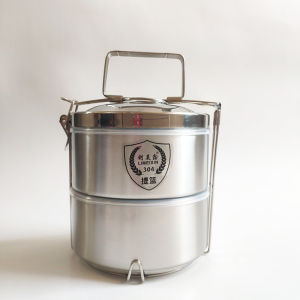 ขวดอาหารแบบอุ่นได้ความจุขนาดใหญ่ ระดับอาหาร เหล็กไมโครเวฟ 304 พร้อมฝาปิดป้องกันการรั่วไหล ถังสแตนเลส 2 ชั้น สำหรับผู้ใหญ่