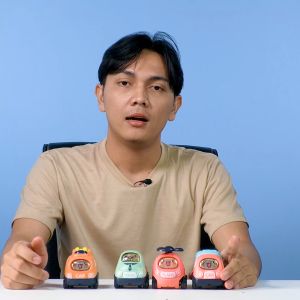 Mainan bayi mobil anak laki-laki perempuan pull back mobil helikopter / ambulance / police car etc