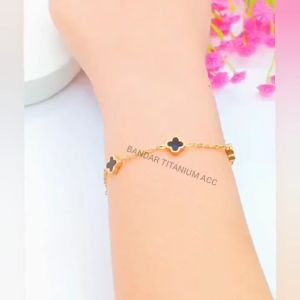 GELANG TANGAN TITANIUM BUNGA HITAM KCL BOLAK BALIK ANTI LUNTUR & ANTI KARAT UK 6MM (COD)