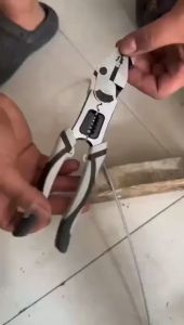 Tang Kombinasi Cabut Paku Tang Multifungsi 9 inch CRV Kombinasi Wire Cutter Tang ListrikTang Pemotong 9 in 1 Alat Perkakas