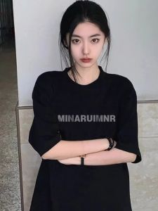 เสื้อยืดคู่รักแขนสั้นผ้าฝ้ายแท้สีดำ ทรงหลวม ทรงหลวม สไตล์อเมริกันย้อนยุค แบรนด์แฟชั่นสตรีท สำหรับผู้ชายและผู้หญิง