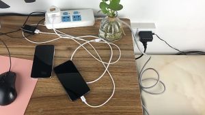 Klip Kabel Organizer Pengikat Kabel Tempel Cable Clip isi 16 Pcs 20 Pcs