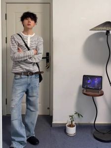 เสื้อยืดแขนยาวลายทางสไตล์อเมริกัน ทรงหลวม สำหรับผู้ชาย ช่วงฤดูใบไม้ร่วง ชั้นใน ชั้นนอก ชุดลำลอง คอกลม ปกติ