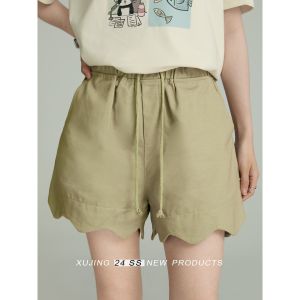 Quần Short Màu Khaki Cao Cổ Rộng Rãi Thiết Kế Dải Gợn Sóng