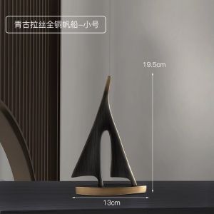 Bronze Sailboat Decorative Figurine Office Desktop Luxury TV Cabinet Living Room Decorative Item Modern Simple Style Building Theme