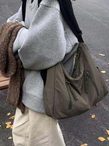 Canvas Tote Bag Female Large Capacity 2024 New Arrival College Students Class Autumn and Winter Wild Casual Messenger Bag Commuter Bag