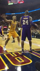 JERSEY BASKET KOBE BRYANT #24 LAKERS KUNING HITAM UNGU