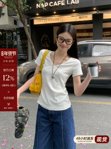 เสื้อยืดคอกลมแขนสั้นผ้าฝ้ายแท้ทรงเข้ารูปสำหรับผู้หญิงในช่วงฤดูร้อน ความยาวปกติ ทรงเข้ารูป เสื้อยืดคอกลมแขนสั้น