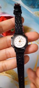 Đồng hồ nữ mặt khảm trai dây da sang trọng second hand si nhật- đã qua sử dụng