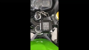 Bộ Cảm Biến Áp Suất Lốp Xe Máy TPMS Chống Nước IP65 Màn Hình LCD Nhìn Được Dưới Nắng Sạc Pin Nam Châm BH 24 Tháng